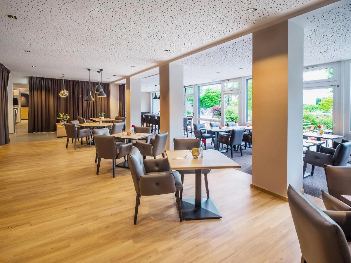 Jufa Hotel Salzburg 4*,