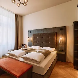 Urban Rathaus - Self Check-in 4*, Viyana Avusturya